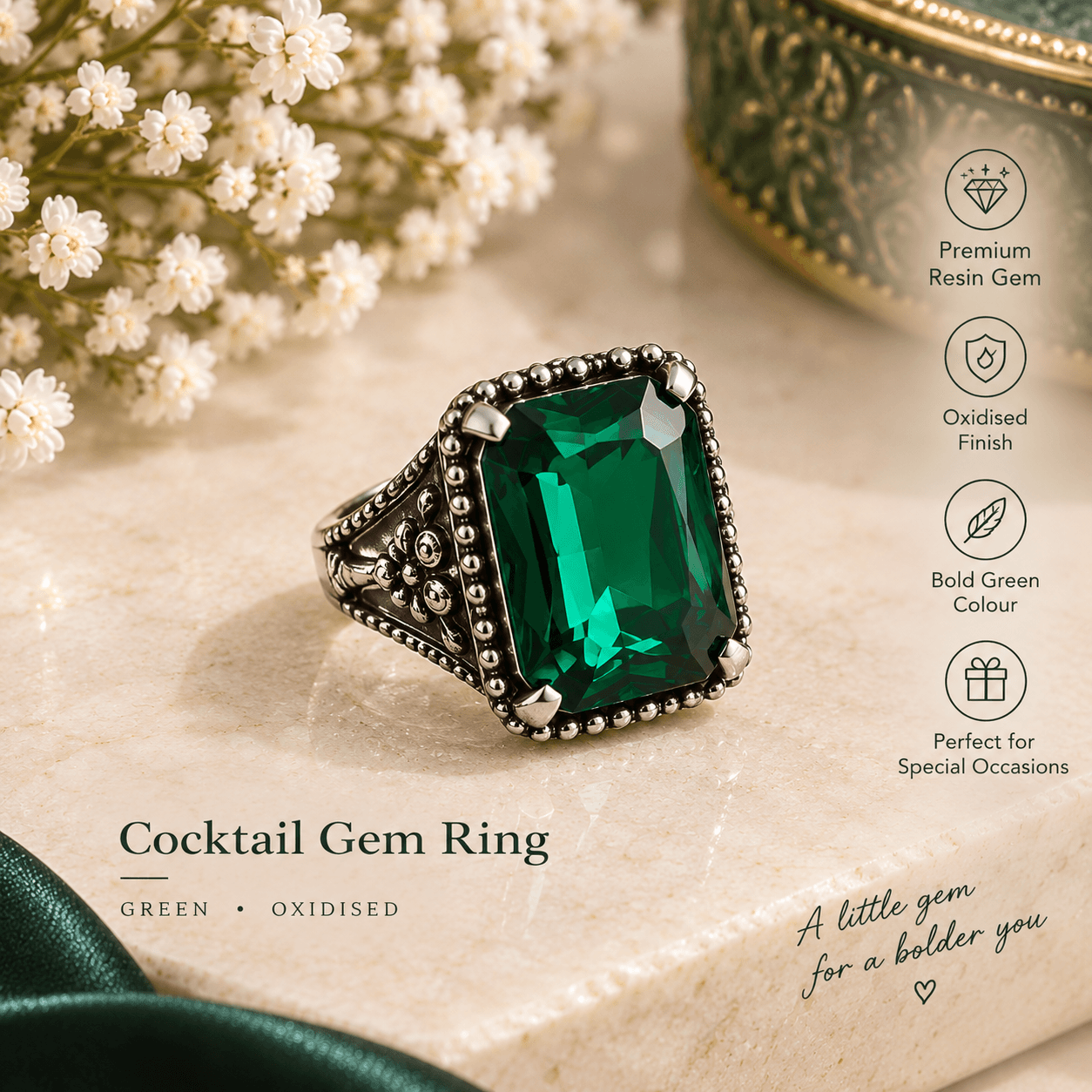 Oversized emerald-green cocktail gem ring